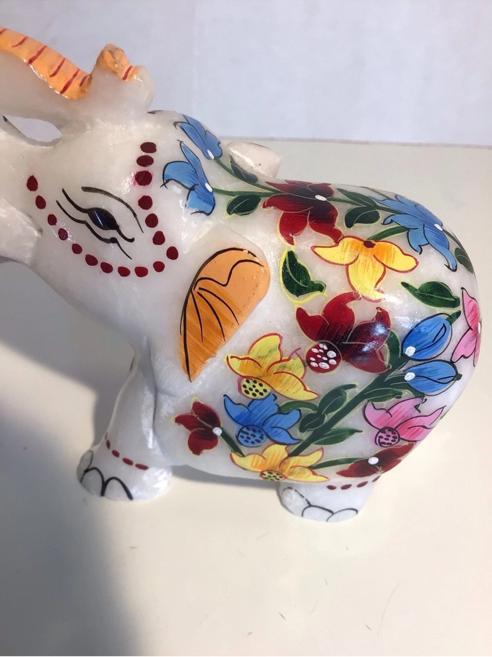 Cute elephant figurine with trunk raised - Picture 6 of 10